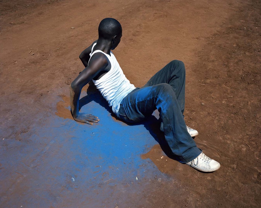 What type of film did Viviane Sassen use for her Africa pictures?: Portrait  and People Photography Forum: Digital Photography Review