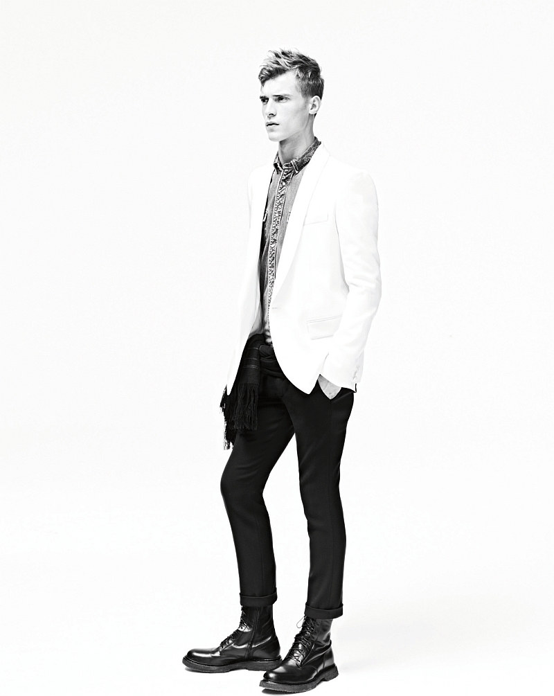 clementchabernaud-balmain3.jpg.pagespeed.ce.trjQG3VZmm