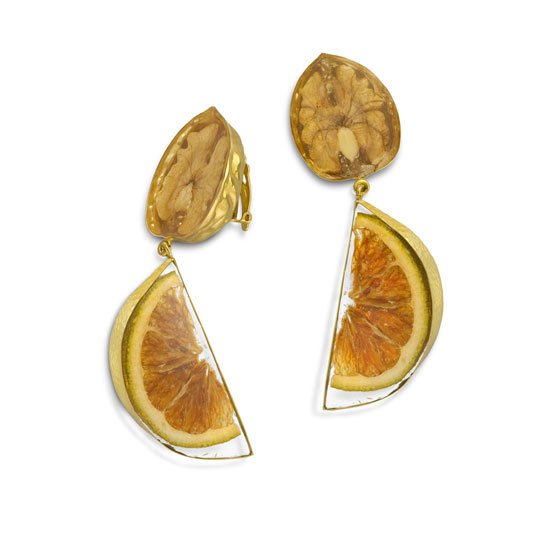 les_boucles_d_oreilles_delfina_delettrez_pour_kenzo_158138156_north_545x
