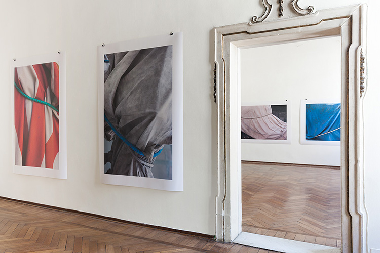 6.-Bjarne-Bare-Outboard-Swaddle-installation-view-Fondazione-Bevilacqua-La-Masa-Venezia-©-lartista-2014