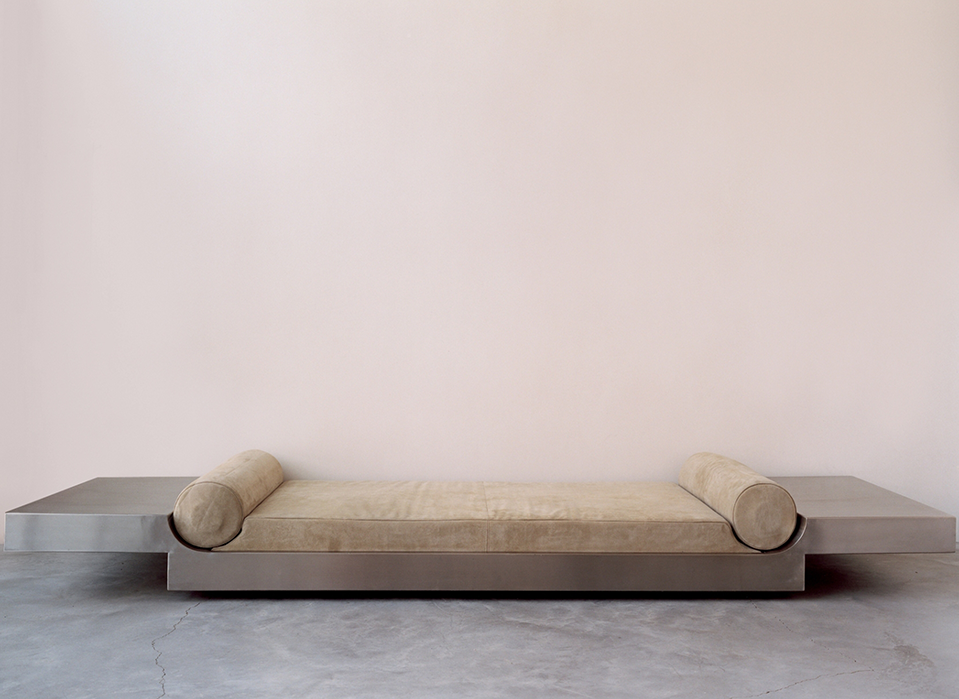 miami13-DemischDanant_MariaPergay_LitBanquette_1968