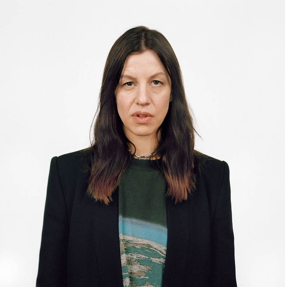 IMGN_MP_INTERVIEW_01_RGB_F1